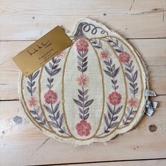 Nicole Miller Home NWT Floral Embroidered Pumpkin Shaped Placemats (4) - Picture 1 of 5